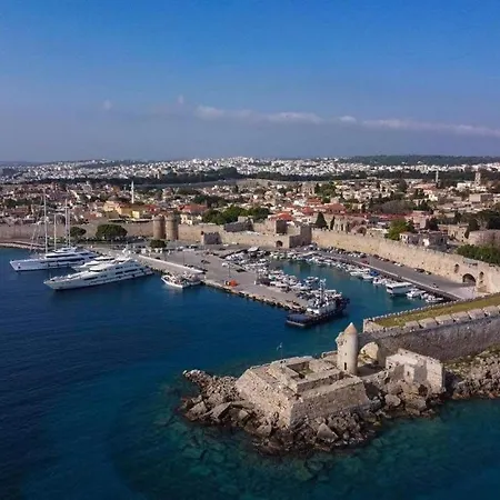 Holiday home Marina's House At Kazerma Reggina Is Located In A Quiet Neighborhood In Rhodos Center *