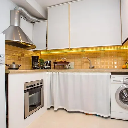 Casa vacanze Marina's House At Kazerma Reggina Is Located In A Quiet Neighborhood In Rhodos Center Rhodes City